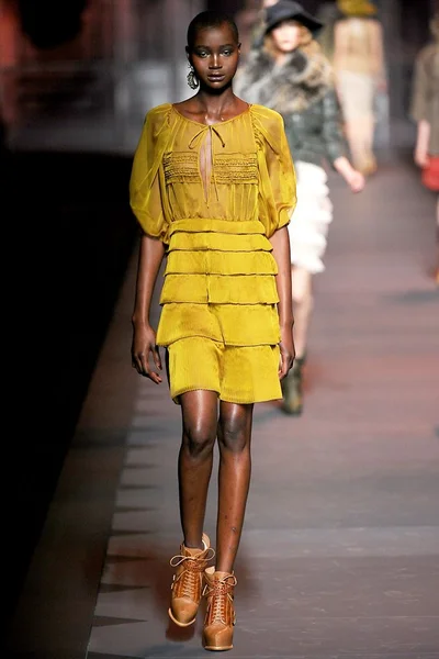 Look 29